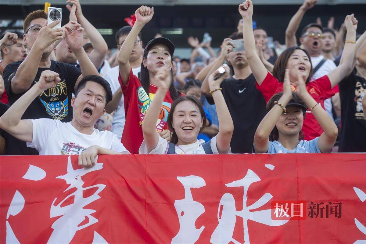 中国女足再获胜利，一路向前冲刺女足盛会