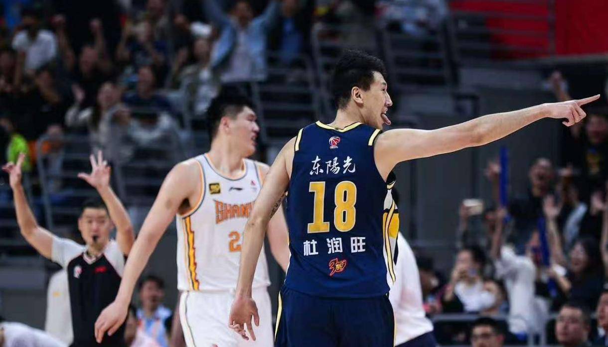 广东宏远队客场挑战浙江广厦队