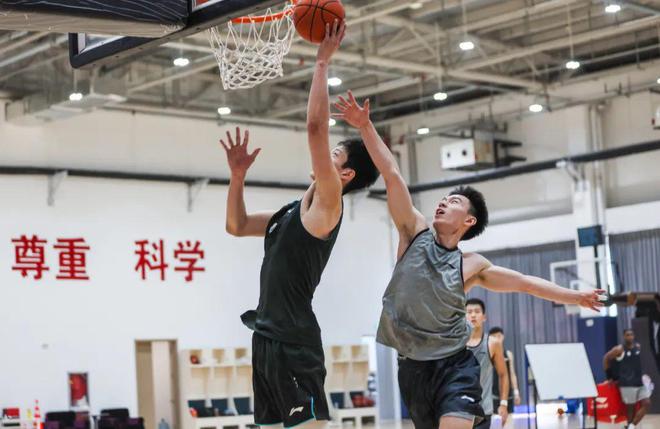 NBA球队展开夏季训练，备战新赛季