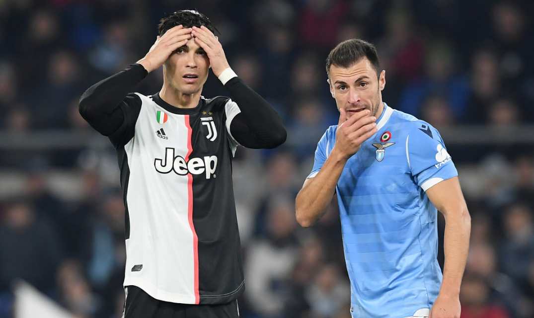 龙争虎斗:两队强强对决场面惊险 龙争虎斗:两队强强对决场面惊险